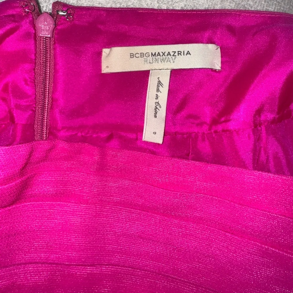 BCBG high waisted, neon, pink skirt, runway edition - Picture 4 of 5